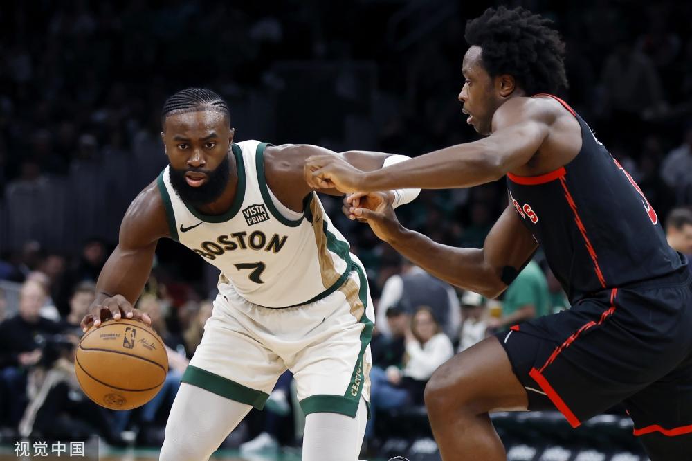 巨星迈进的 巨星迈进的